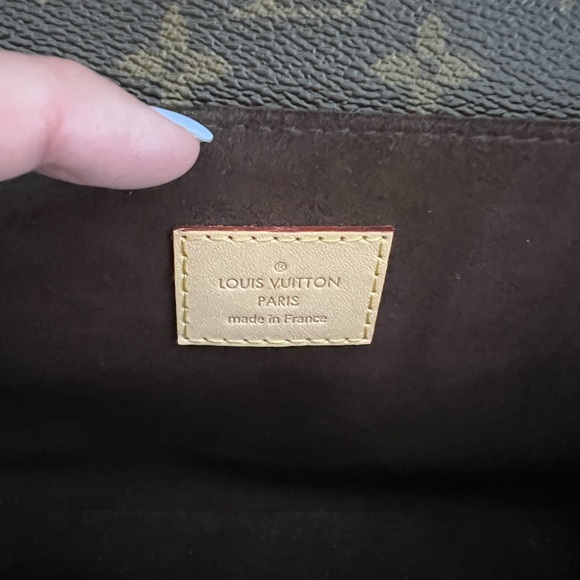 SOLD Authentic Louis Vuitton Pochette Métis - Picture 7 of 9
